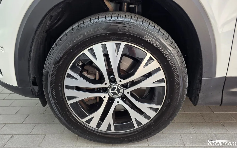 Mercedes-Benz GLB-Class GLB200 d 2024 — thumbnail 2