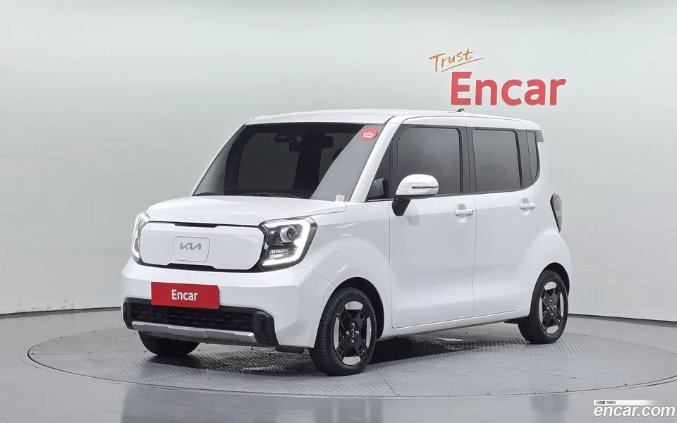 Kia Ray EV 2023 — photo 1, buy with delivery to Moscow