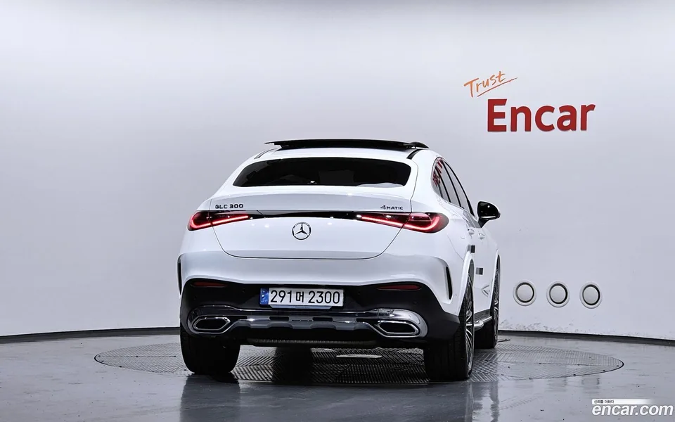 Mercedes-Benz GLC-Class GLC300 4MATIC 2024 — thumbnail 4