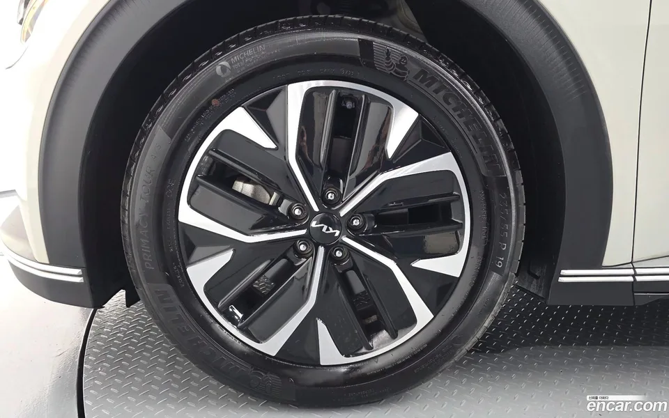 Kia EV6 2022 — thumbnail 2