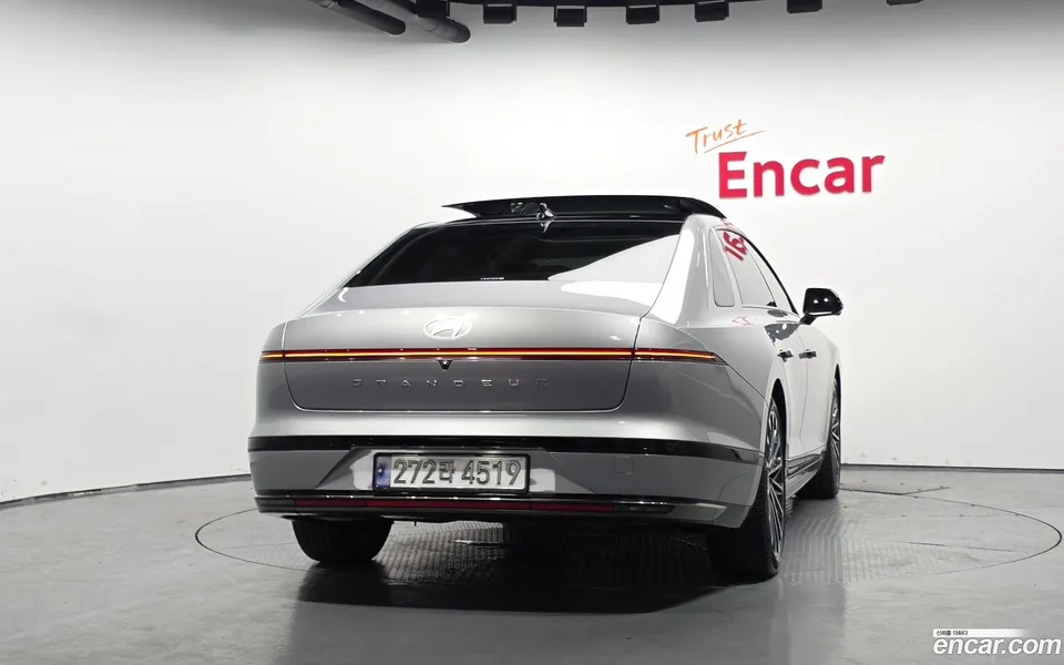 Hyundai Grandeur 2.5 2WD 2023 — thumbnail 4