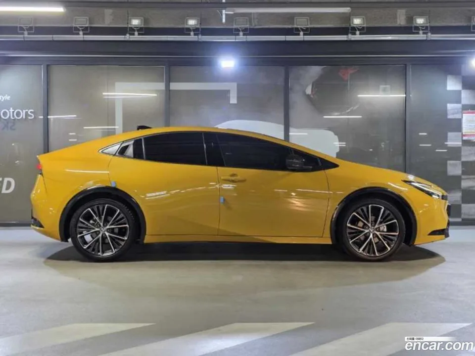 Toyota Prius 2.0 XLE 2026 — thumbnail 3