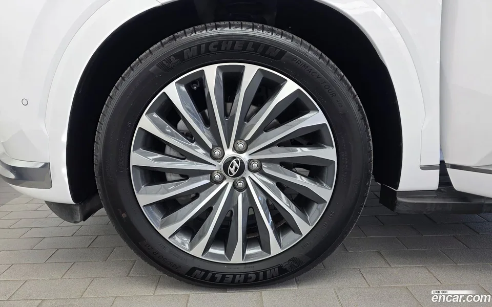 Hyundai Palisade 2.2 2WD 2023 — thumbnail 2