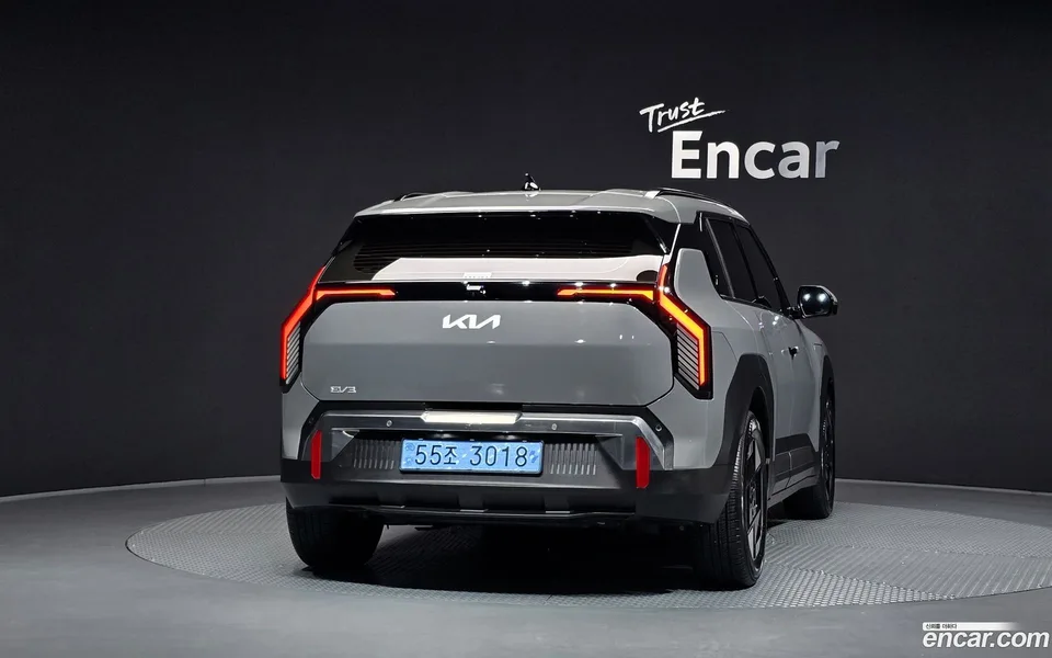 Kia EV3 2WD 2025 — thumbnail 4