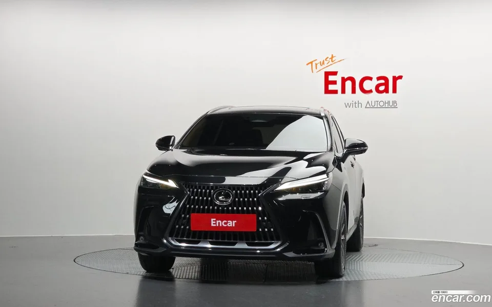 Lexus NX 450h+ 2025 — thumbnail 3