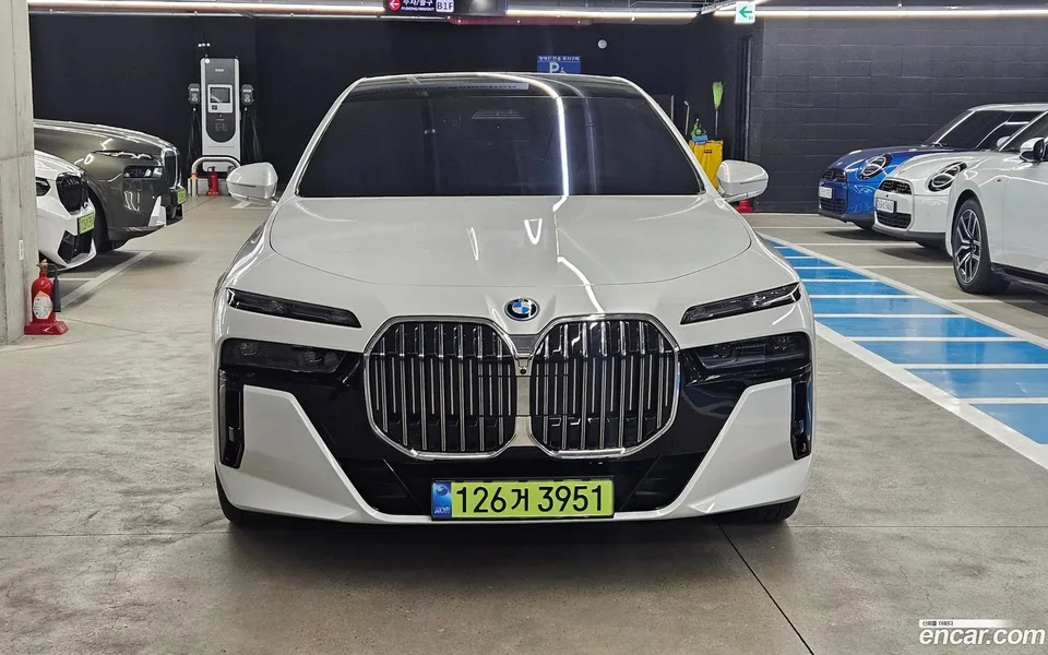 BMW 7 Series 750e xDrive M 2026 — thumbnail 3