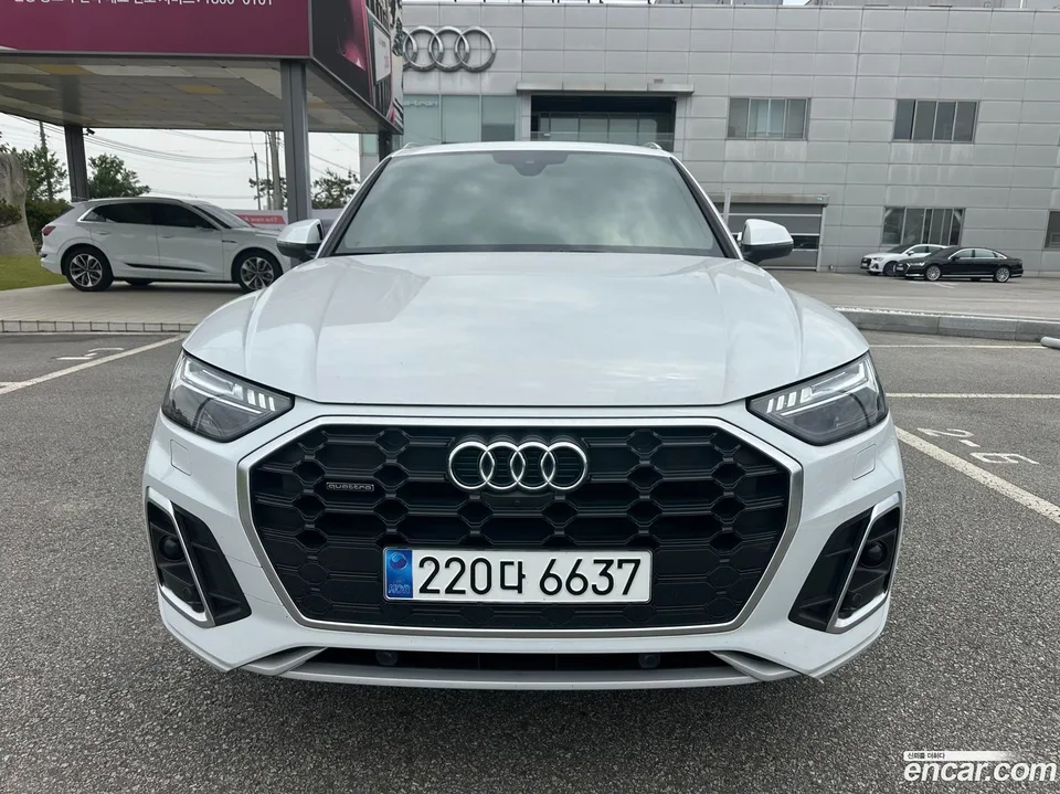 Audi Q5 45 TFSI 2023 — thumbnail 3