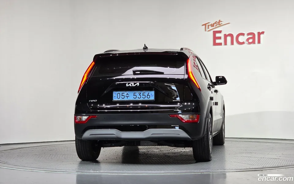 Kia Niro EV 2023 — thumbnail 4