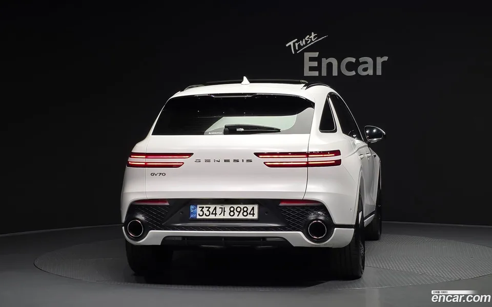 Genesis GV70 2.5T 2WD 2022 — thumbnail 4
