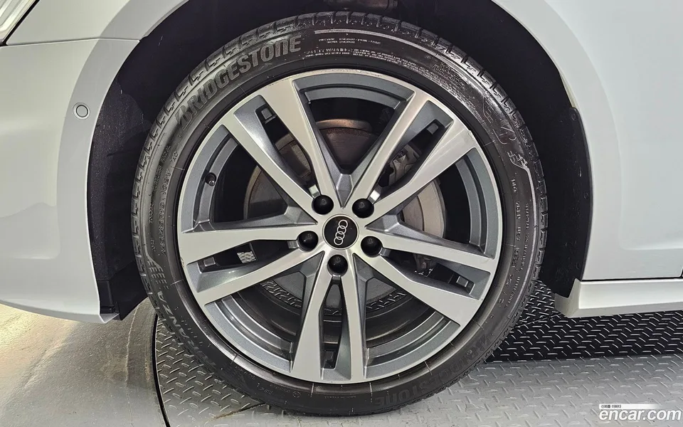 Audi A6 45 TFSI 2023 — thumbnail 5