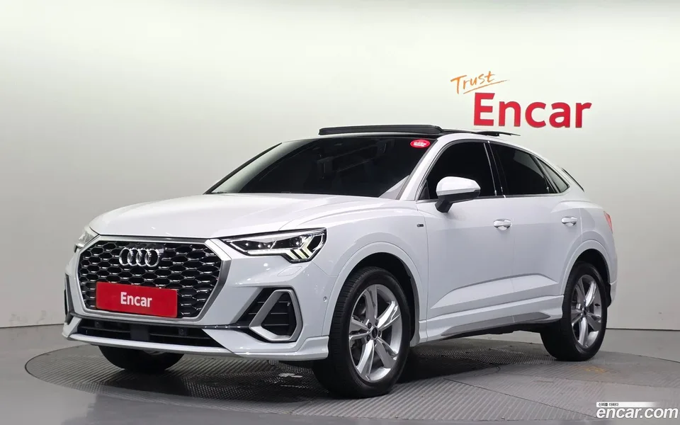 Audi Q3 35 TDI 2023 — фото 1, купить с доставкой в Москву