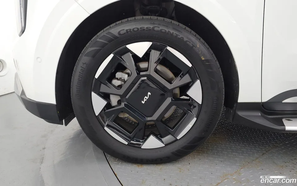 Kia Carnival HEV 9 2024 — thumbnail 2