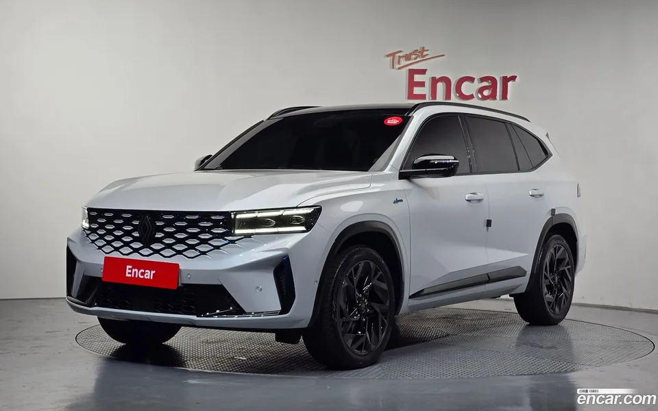 Renault Samsung Grand Koleos 1.5 E-TECH 2WD 2025 — photo 1, buy with delivery to Moscow