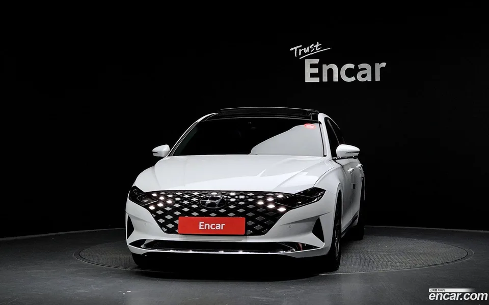 Hyundai Grandeur IG Hybrid 2022 — thumbnail 3