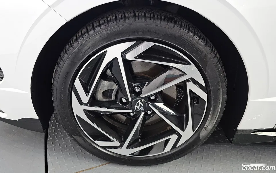 Hyundai Sonata The Edge Hybrid 2025 — thumbnail 2