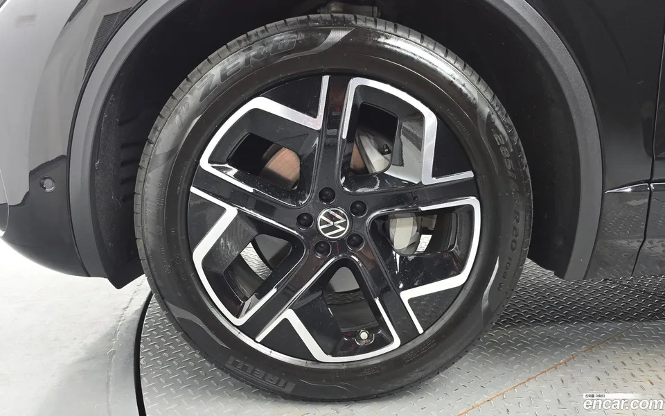Volkswagen Touareg 3.0 TDI 2025 — thumbnail 5