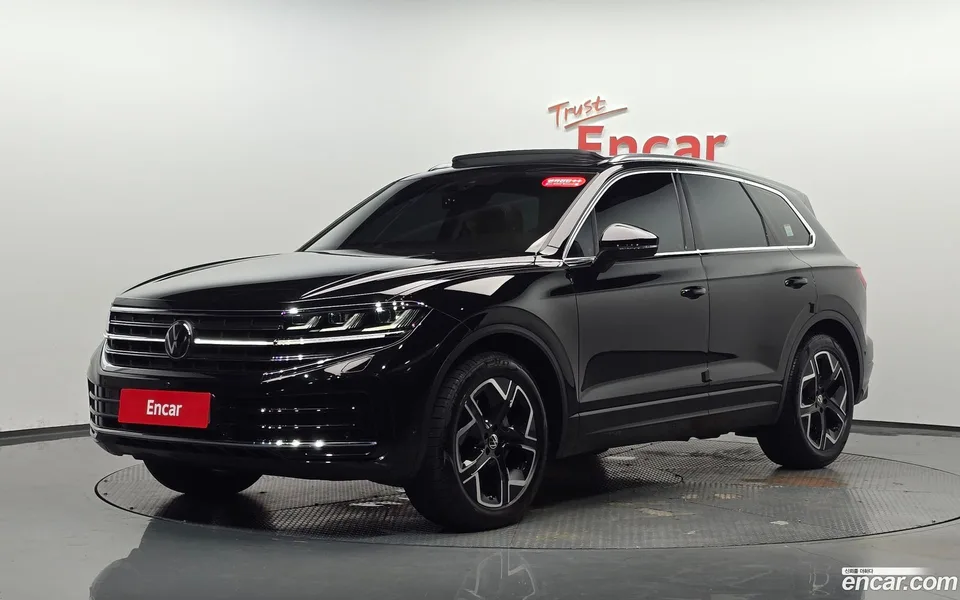 Volkswagen Touareg 3.0 TDI 2025 — photo 1, buy with delivery to Moscow