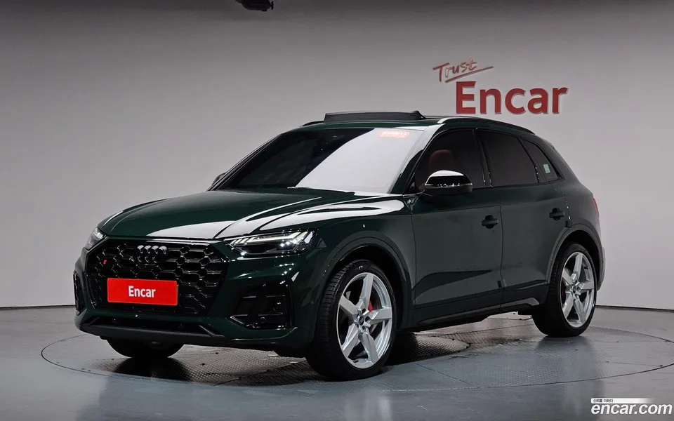 Audi SQ5 3.0 TFSI 2023 — фото 1, купить с доставкой в Москву