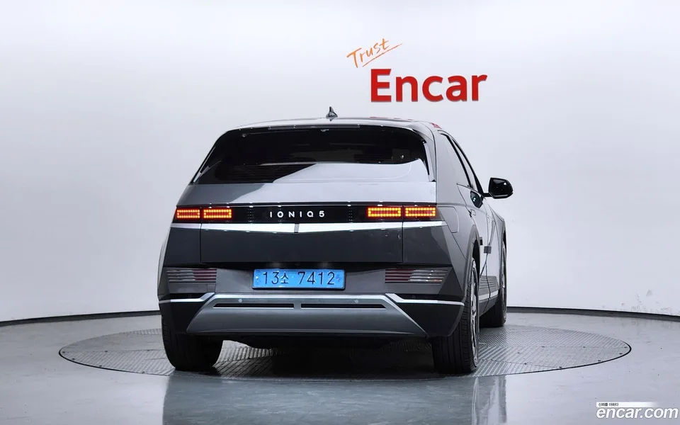 Hyundai Ioniq 5 2023 — thumbnail 4