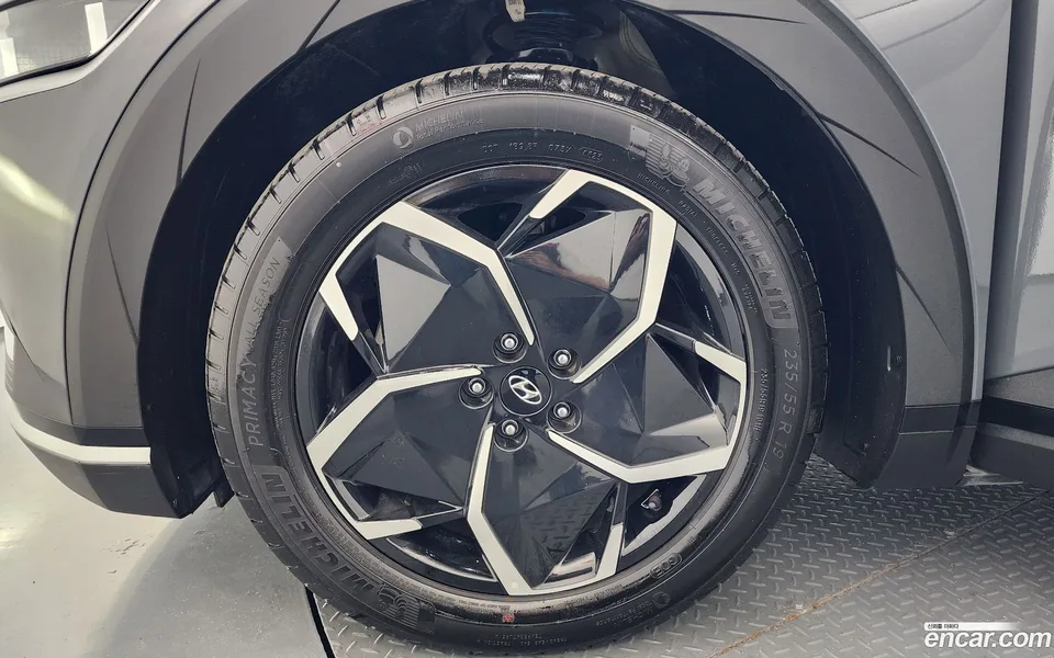 Hyundai Ioniq 5 2023 — thumbnail 5