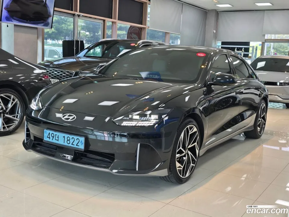 Hyundai Ioniq 6 AWD 2023 — photo 1, buy with delivery to Moscow