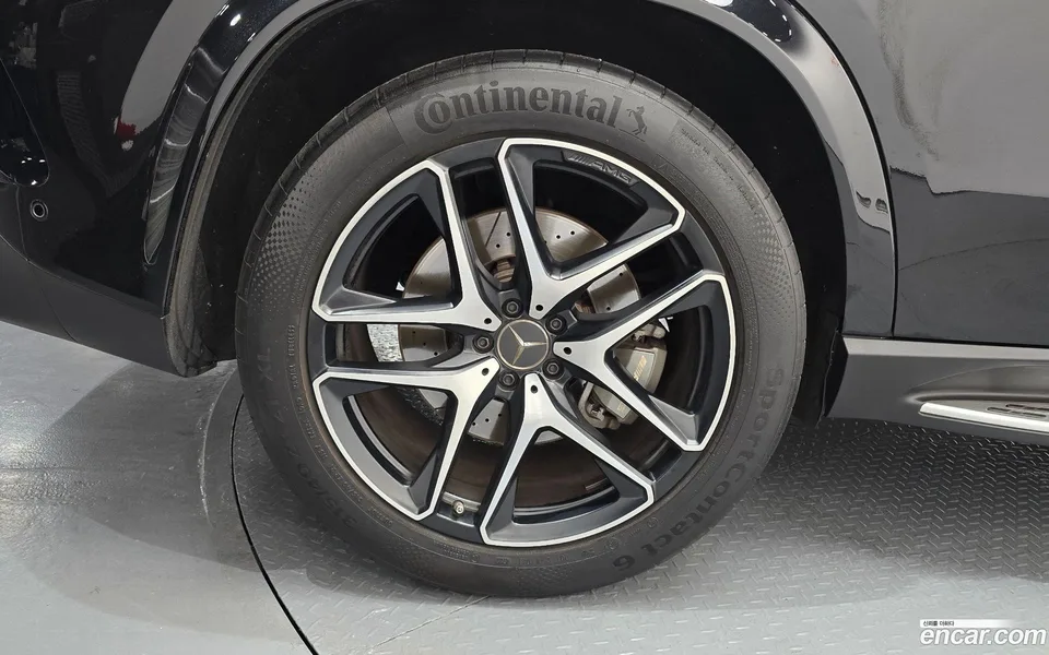 Mercedes-Benz GLE-Class AMG GLE53 4MATIC+ 2023 — thumbnail 5