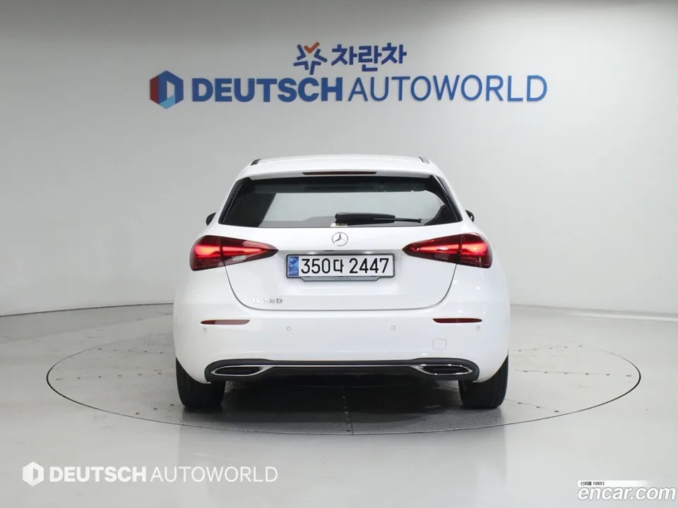 Mercedes-Benz A-Class A220 2024 — thumbnail 4