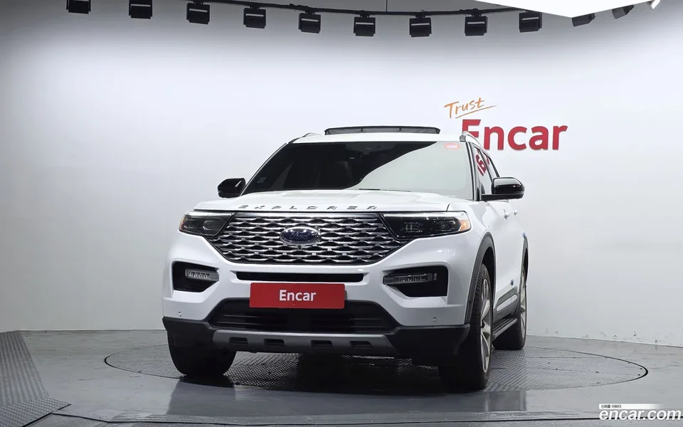 Ford Explorer 3.0 4WD 2022 — thumbnail 3