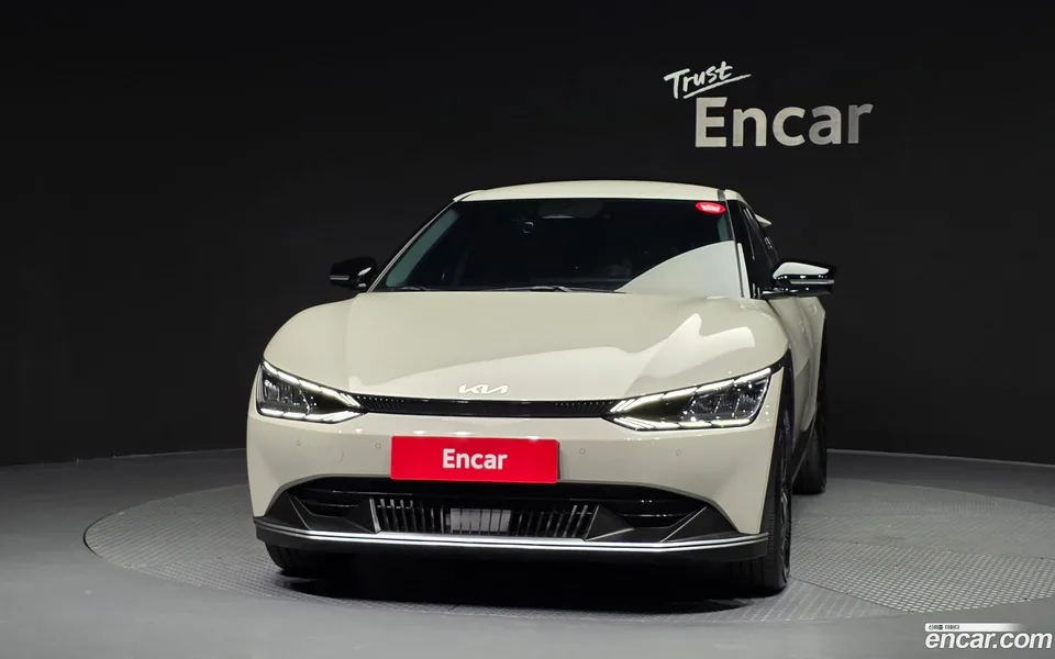 Kia EV6 2023 — thumbnail 3