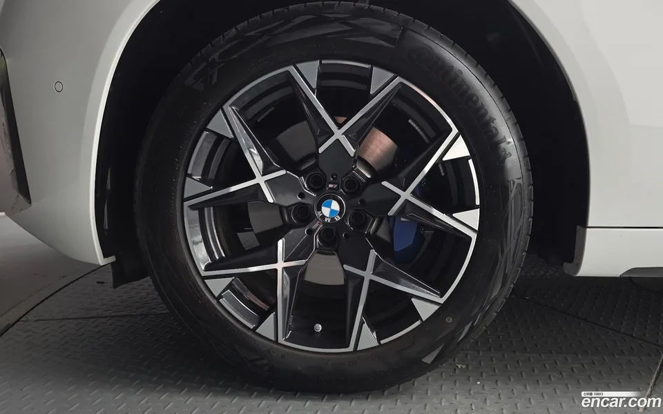 BMW X3 xDrive 20 M 2025 — thumbnail 2