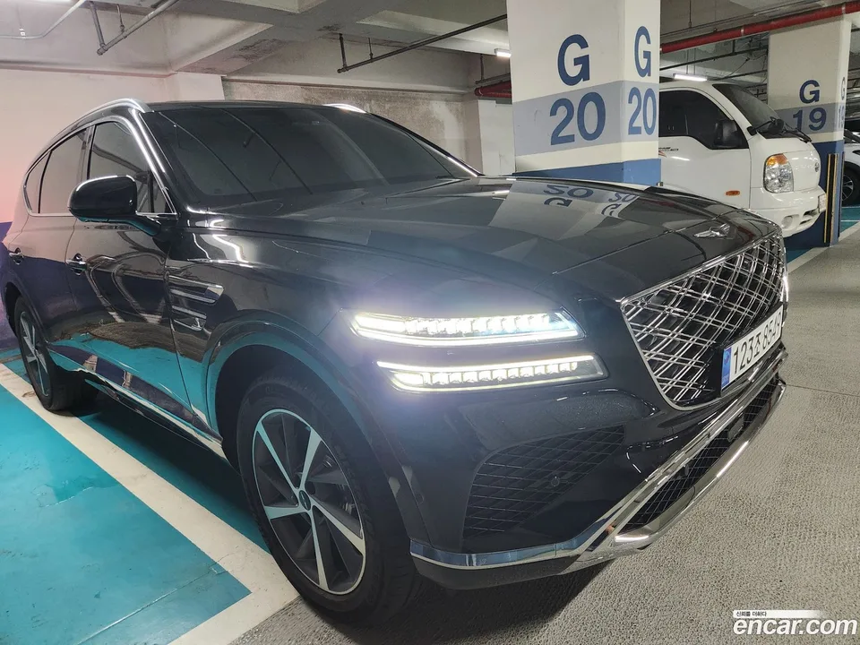 Genesis GV80 3.5T AWD 2024 — photo 1, buy with delivery to Moscow