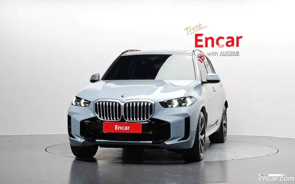 BMW X5 xDrive 40i M 2025 — thumbnail 3