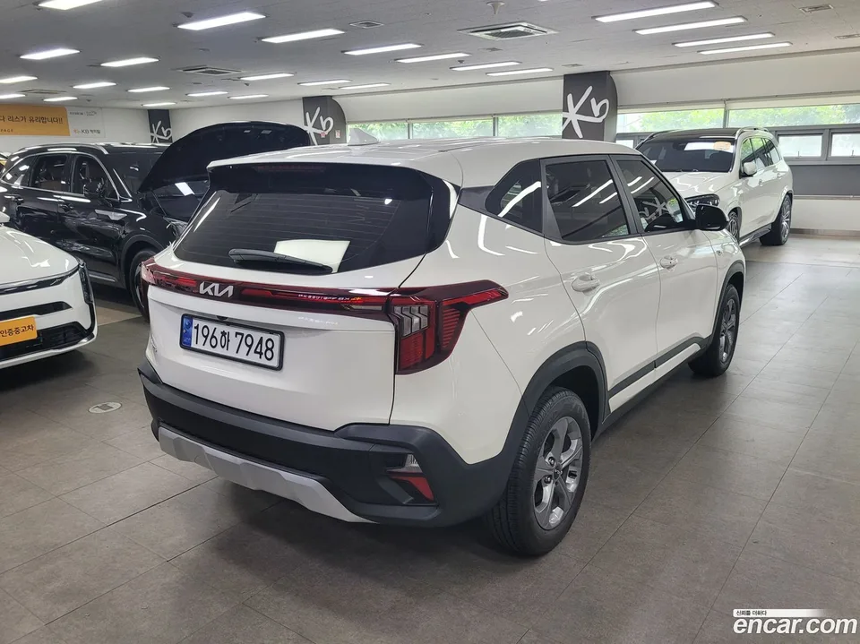 Kia Seltos 1.6 2WD 2024 — thumbnail 3