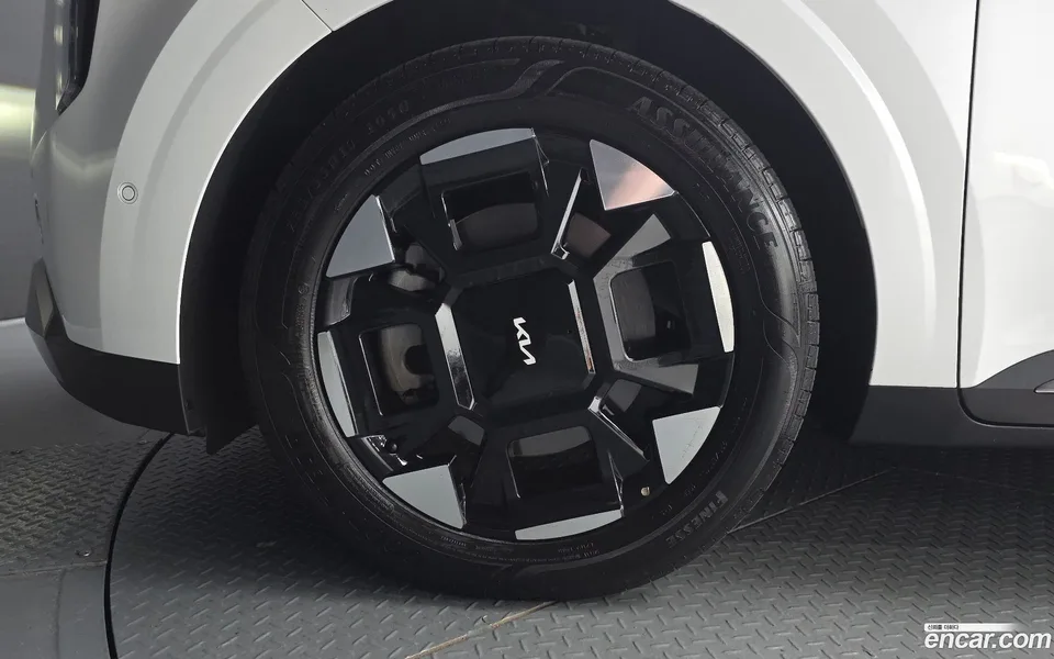 Kia Carnival 4 () 2025 — thumbnail 2