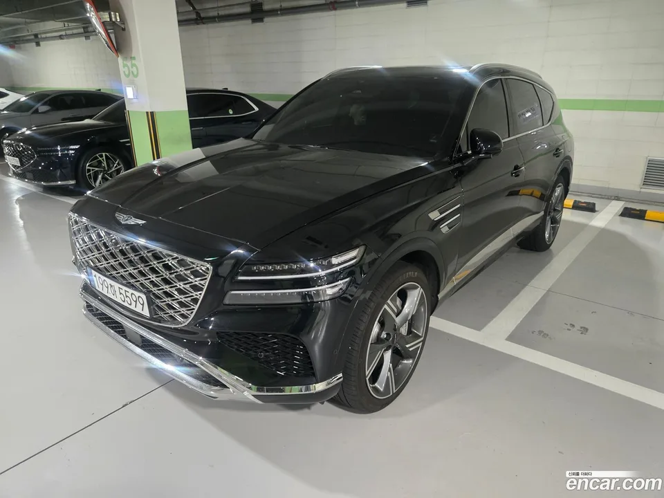Genesis GV80 2.5T AWD 2024 — photo 1, buy with delivery to Moscow