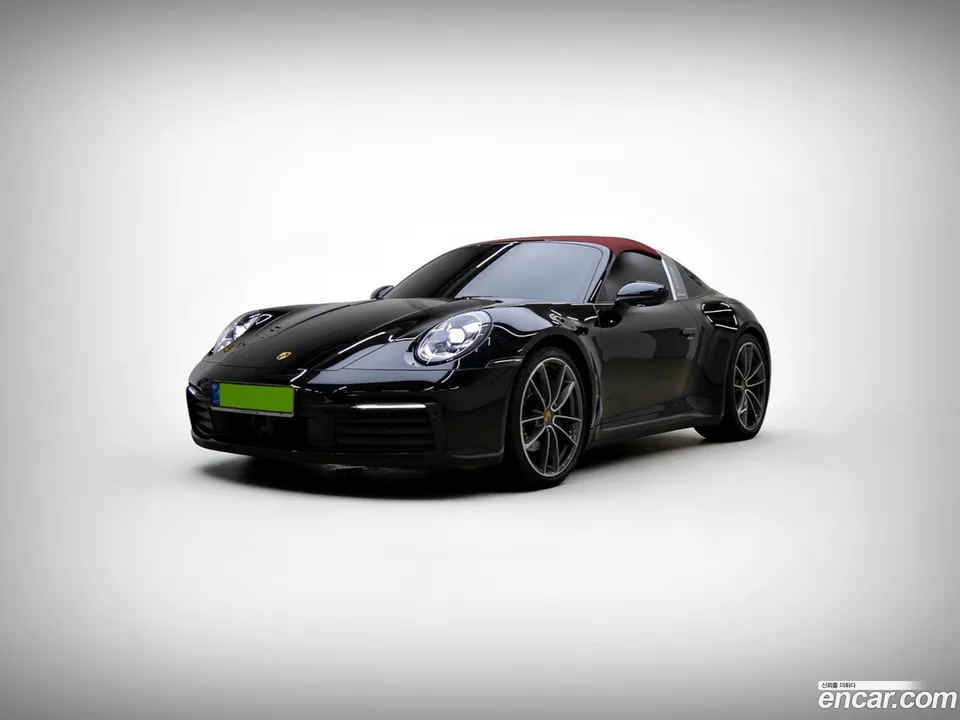 Porsche 911 (992) 4 2024 — photo 1, buy with delivery to Moscow