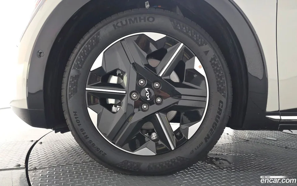 Kia EV6 4WD 2025 — thumbnail 2