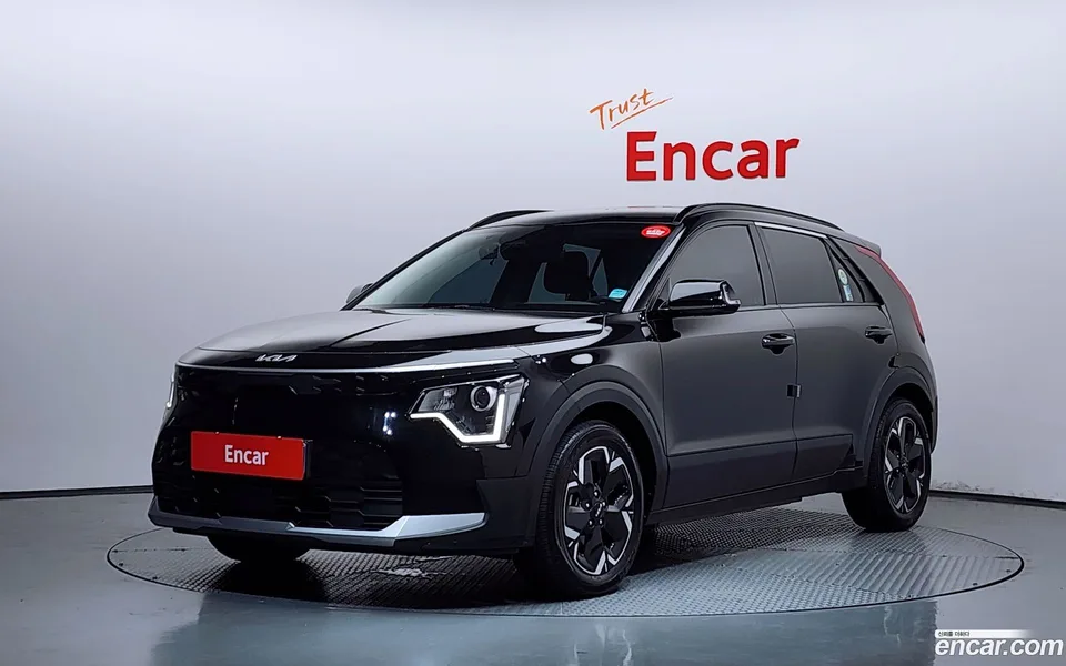 Kia Niro EV 2022 — photo 1, buy with delivery to Moscow