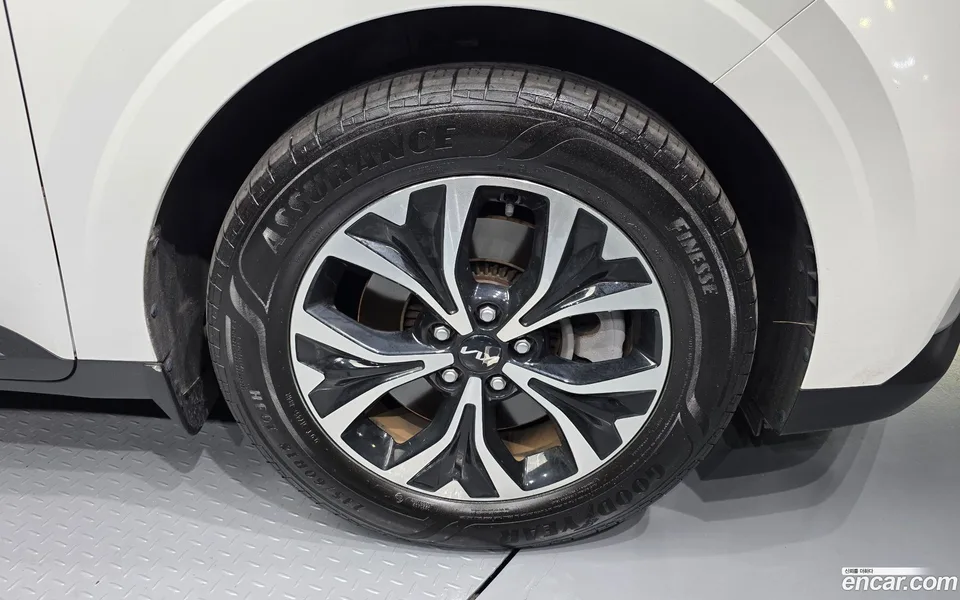 Kia Carnival 11 2023 — thumbnail 5