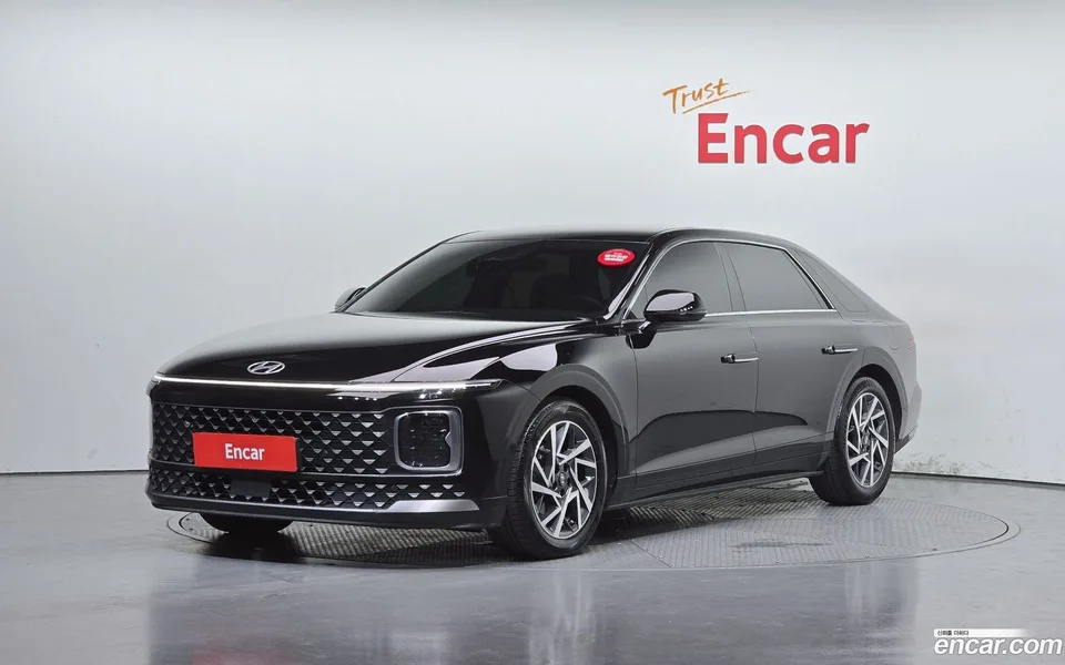Hyundai Grandeur Hybrid 2023 — photo 1, buy with delivery to Moscow