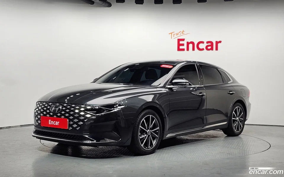 Hyundai Grandeur IG 2.5 2022 — photo 1, buy with delivery to Moscow