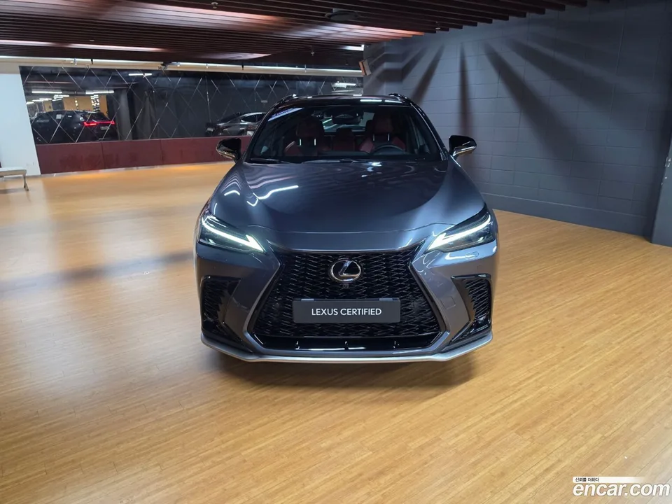 Lexus NX 450h+ F-Sport 2025 — thumbnail 3