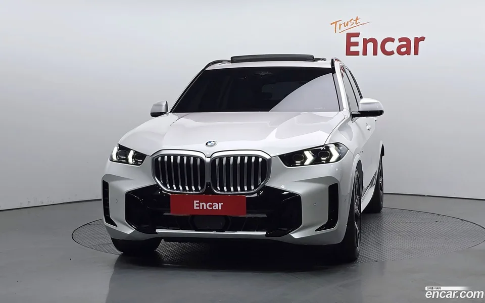 BMW X5 xDrive 40i M 2025 — thumbnail 3