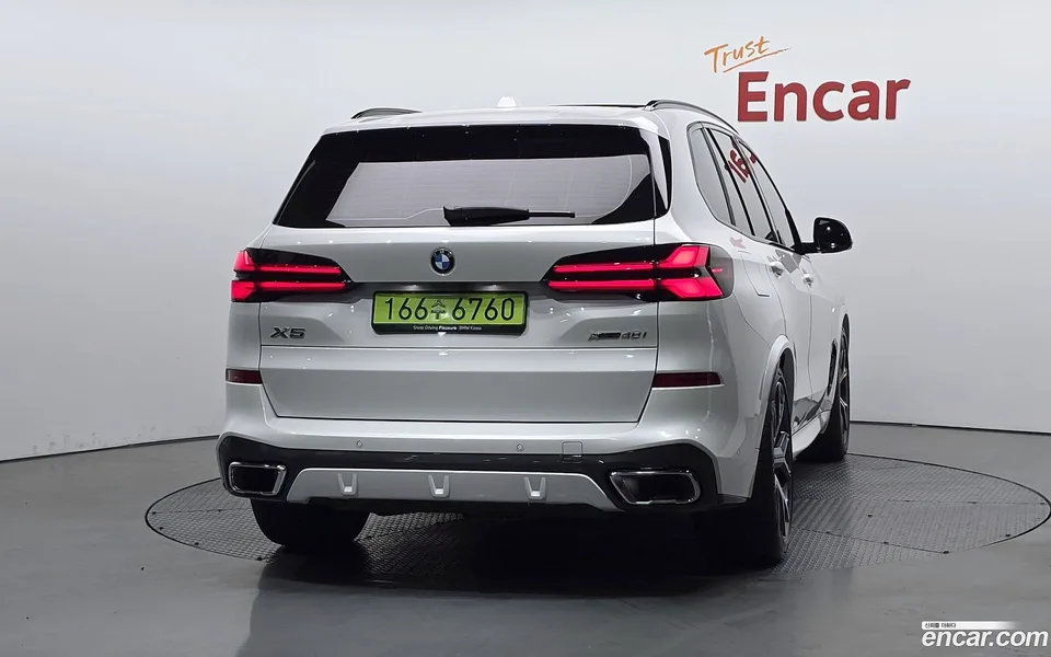 BMW X5 xDrive 40i M 2025 — thumbnail 4
