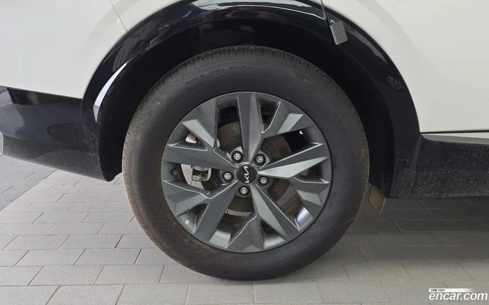 Kia Sportage 2.0 2WD 2024 — thumbnail 2
