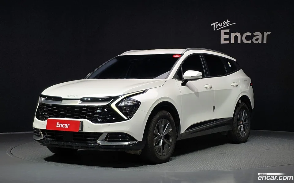 Kia Sportage 2.0 2WD 2024 — photo 1, buy with delivery to Moscow