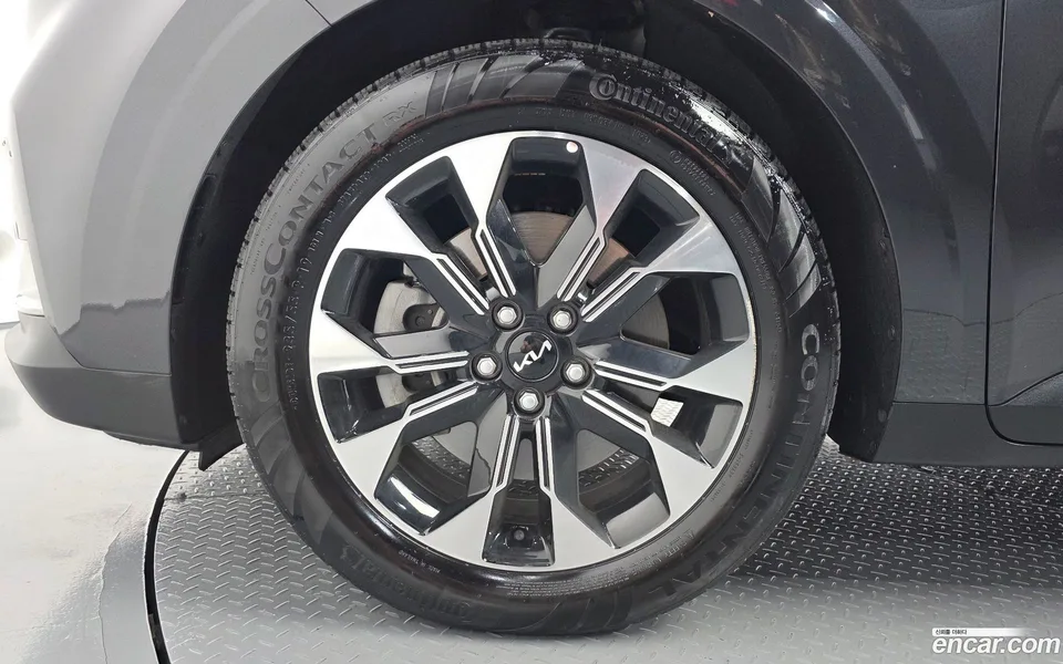 Kia Carnival 9 2023 — thumbnail 5