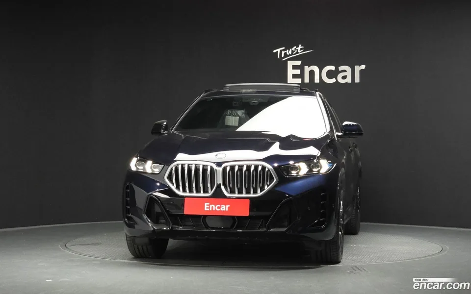 BMW X6 xDrive40i M 2025 — thumbnail 3