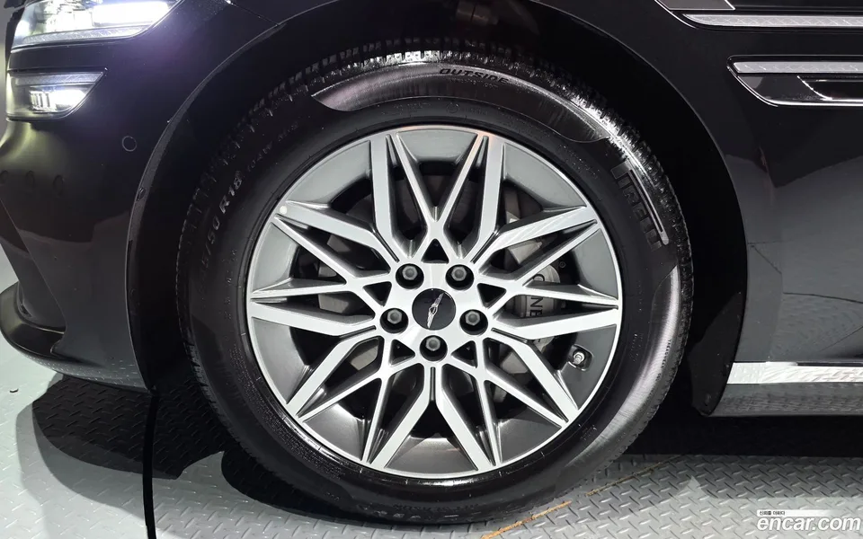 Genesis G80 2.5 AWD 2025 — thumbnail 2
