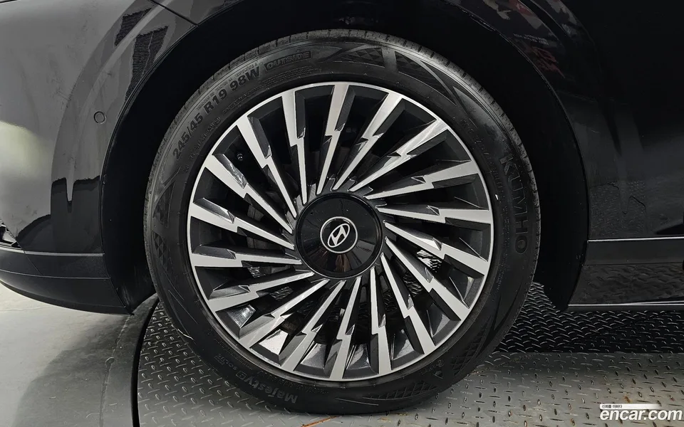 Hyundai Grandeur Hybrid 2024 — thumbnail 5